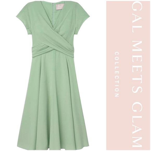 Gal Meets Glam Seraphina Dress - Picture 6 of 8